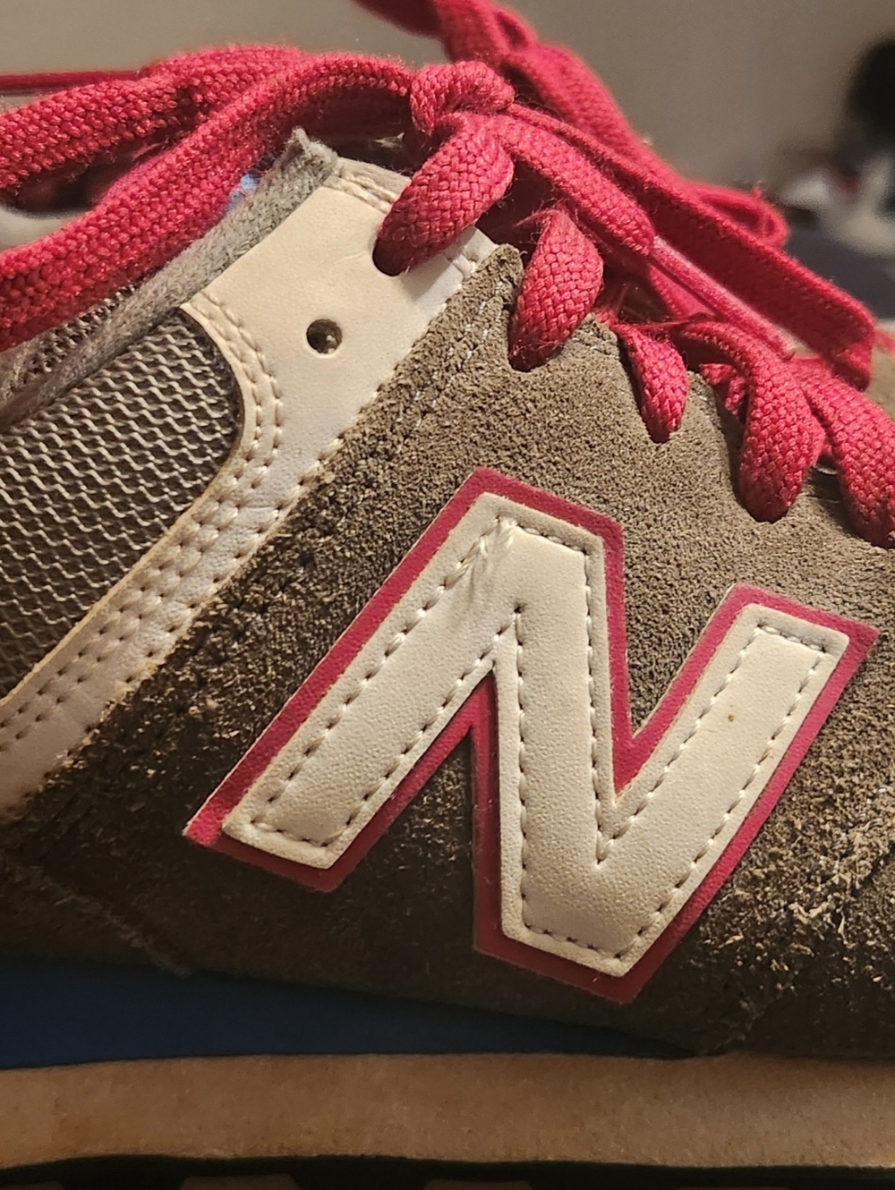 New balance shoes size 9